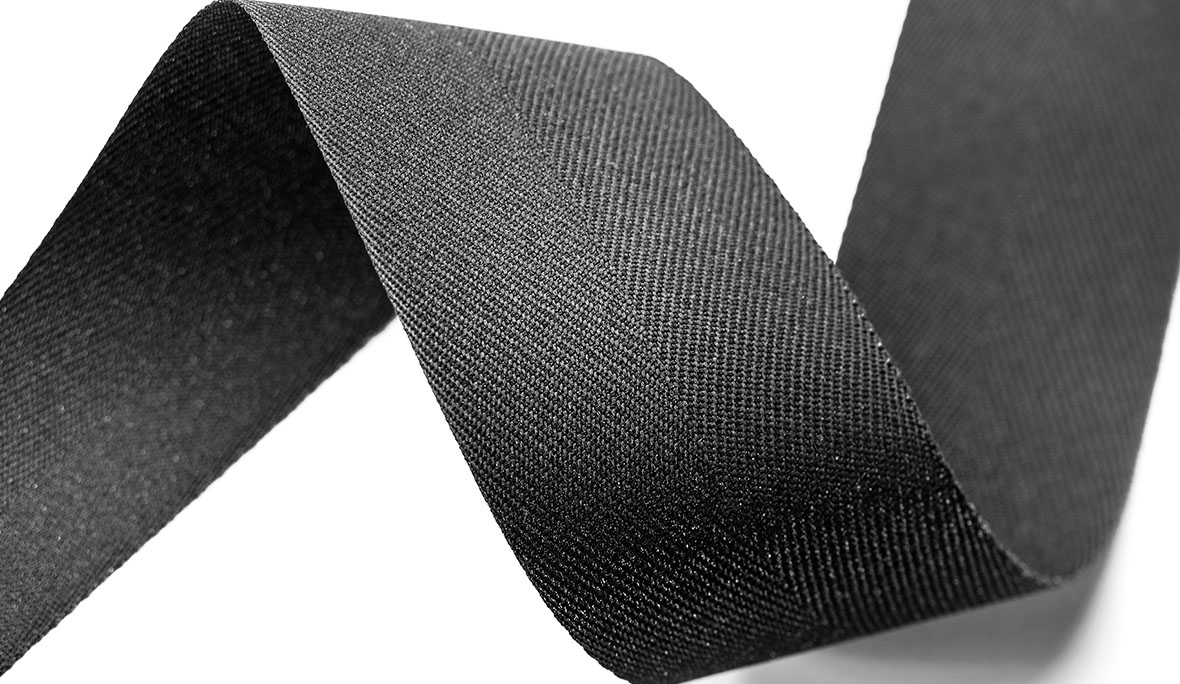Schwarzes Körperband von JUMBO-Textil.