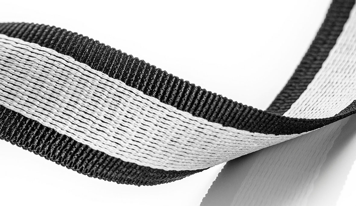 Textile Lösungen für Exoskelette: hier querelastisches Webgummiband