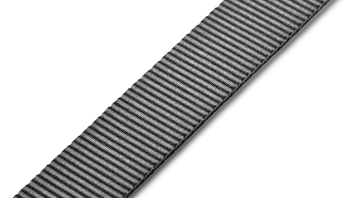 Produktfoto: Schwarzes Ripswebband auf weißem Hintergrund.